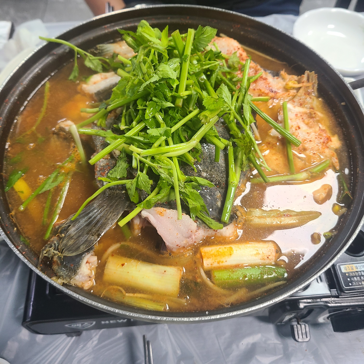 대전 신화수산 매운탕  광어회
